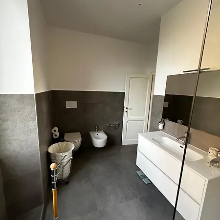 2mg: Con Terrazzo Nel Cuore Di Roma! アパート *